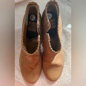 Dolce Vita Ankle Suede Leather Boot | Size 9 1/2